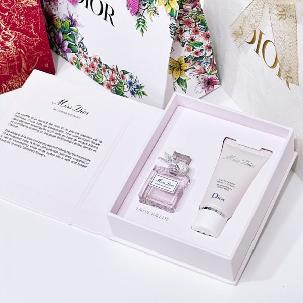 น้ำหอมมินิ ดิออร์ Dior Miss Dior Blooming Bouquet รุ่นโบว์ผ้า 5ml + Body Milk 20ml