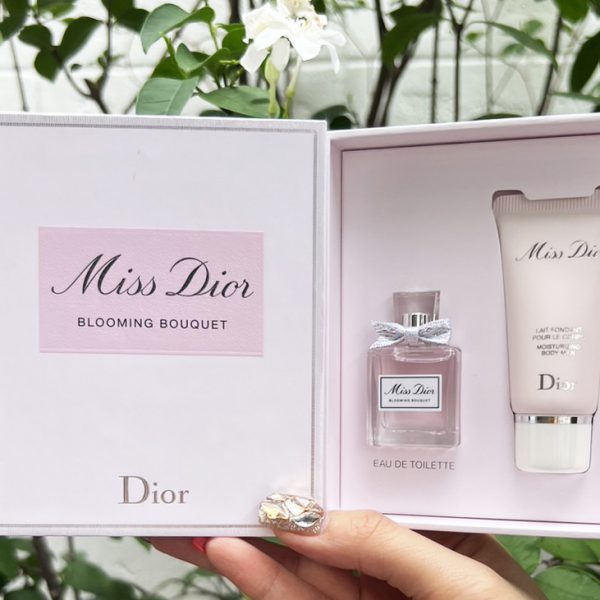 น้ำหอมมินิ ดิออร์ Dior Miss Dior Blooming Bouquet รุ่นโบว์ผ้า 5ml + Body Milk 20ml